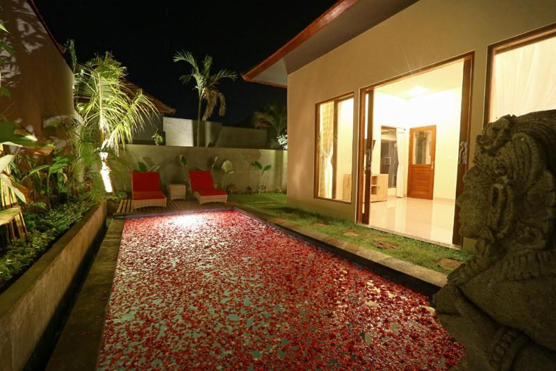 Asri Sari Villa Ubud Exteriör bild